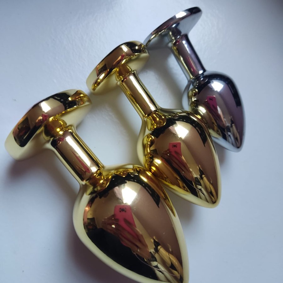 Plug Anal de Metal com Pedra de Coração